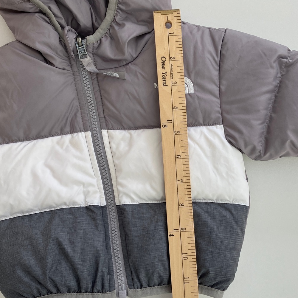 North Face Reversible Puffer Jacket - Picture 8 of 8